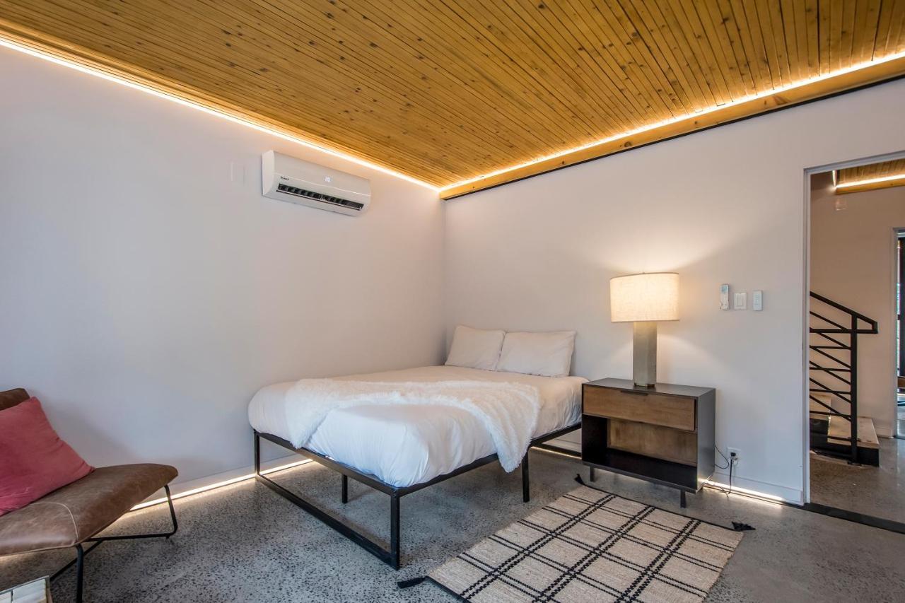 The Halifax Rooftop - Cozy Spa B&B מראה חיצוני תמונה