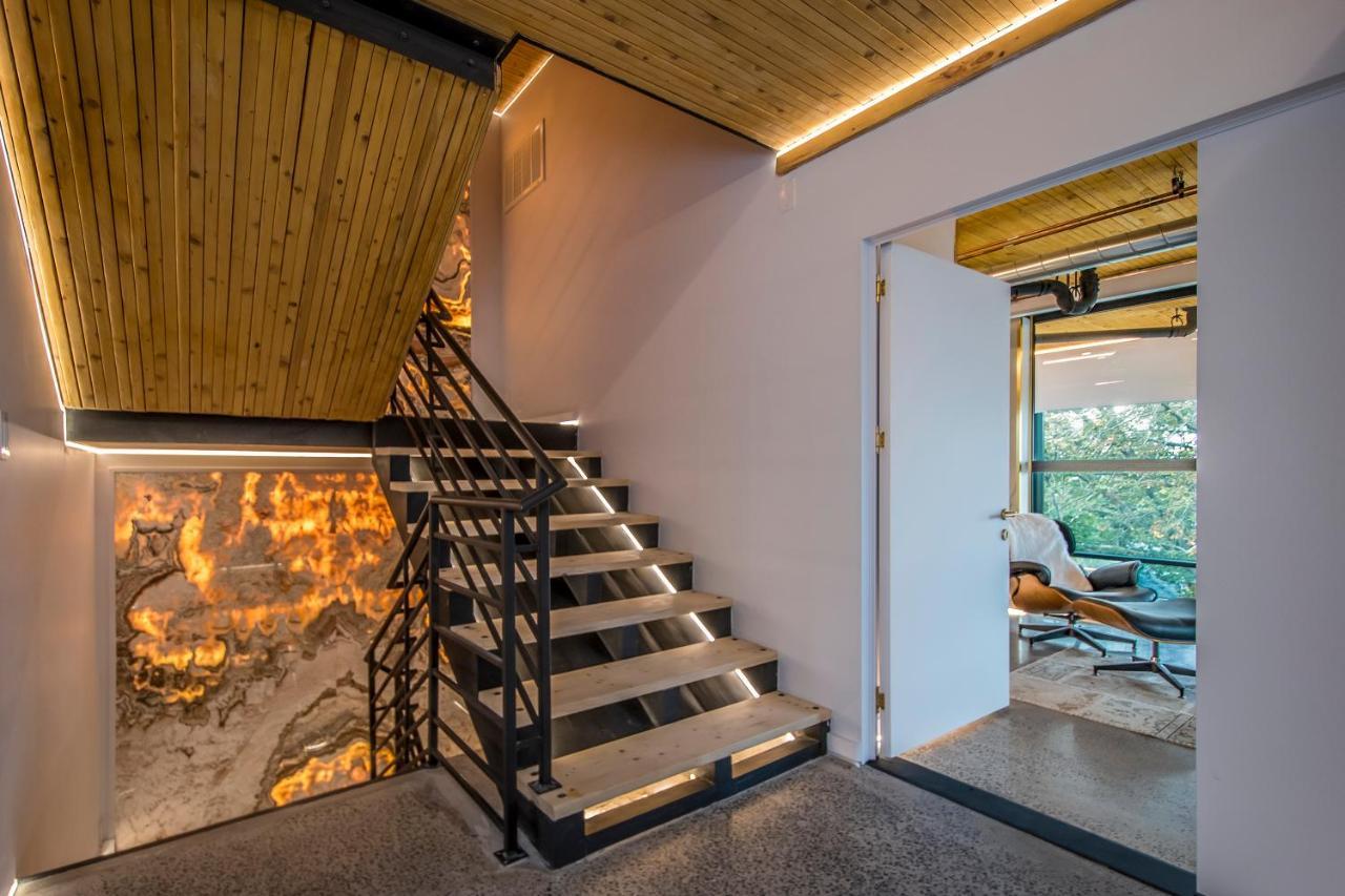 The Halifax Rooftop - Cozy Spa B&B מראה חיצוני תמונה