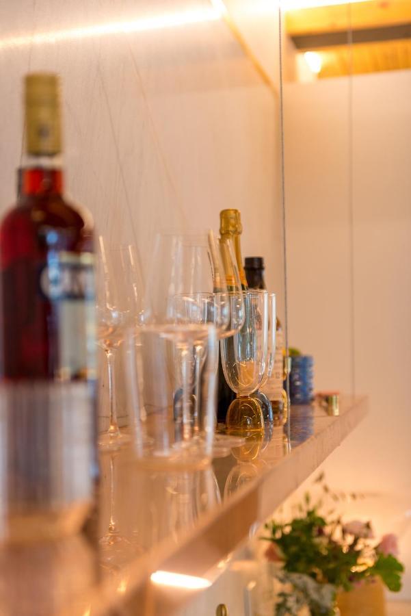 The Halifax Rooftop - Cozy Spa B&B מראה חיצוני תמונה